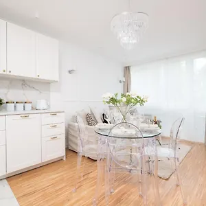 Glam & Modern By Cooee Warszawa